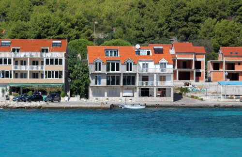 Apartments by the sea Prizba, Korcula - 14385 - Foto 1