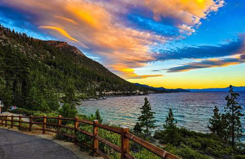 MtnCity Views 4BR Firepit FamilyRetreat NearUNR - Foto 78