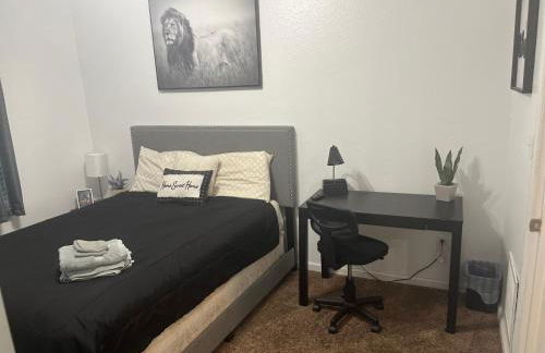 3 Bed 3 Bath Townhome - Foto 7