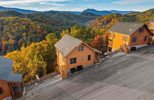 Epic Mountain Views, Hot Tub, Game Room, Sleeps 10 - Foto 69