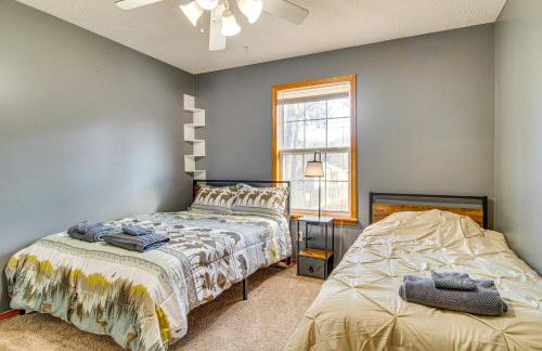 Cozy Retreat with Backyard in Mountain Home! - Foto 16