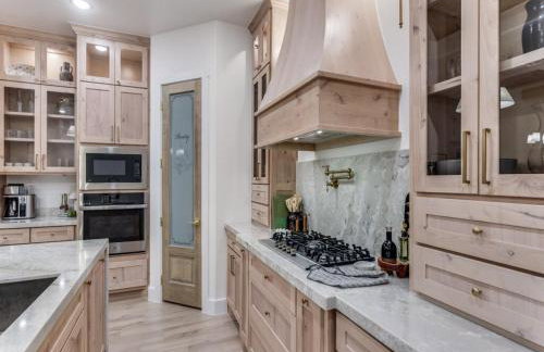 New! 4 BDRM Home near stockyards & DT Fort Worth - Foto 9