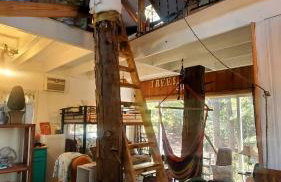 Magical Tree House Rental Nestled in the Woods on Farm Retreat near St. Louis, Missouri - Foto 44