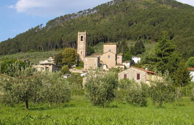 Adorable Tuscan Cottage With Beautiful Garden Just Outside Lucca, Sleeps 2 - Foto 17