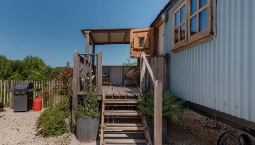 Spindleberry Hut - Photo 3