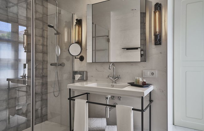 Hotel Vincci Molviedro Suites Apartments - Photo 34