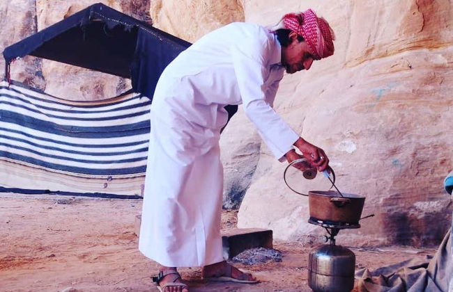 4x4 Tour + Camping in Wadi Rum Desert - Foto 5