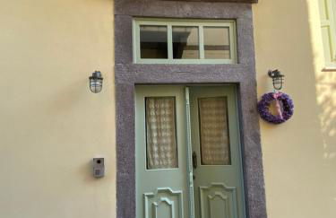 Διαμέρισμα σε ανακαινισμένο αρχοντικό 19ου αιώνα, κέντρο Μύρινας - Photo 4