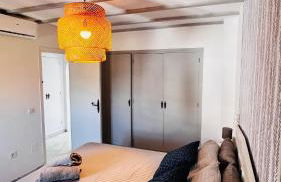 NEW penthouse with amazing views - Photo 28