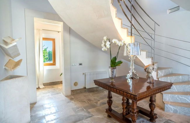 Villa in Mallorca With Event Space & Chill Out - Photo 2