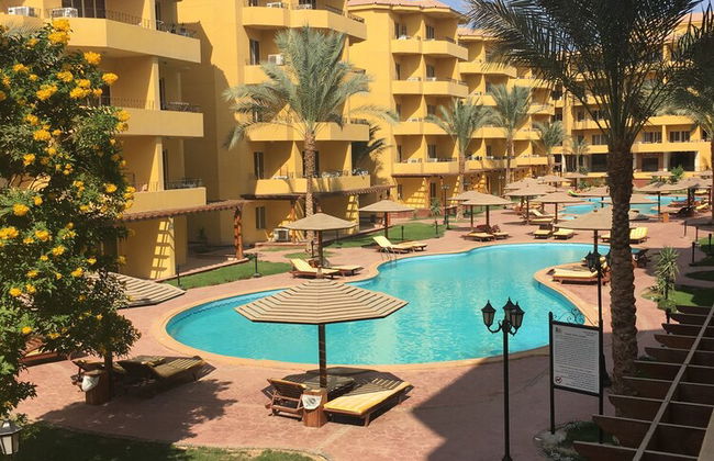 Pool View Apart At British Resort 252 - Photo 29