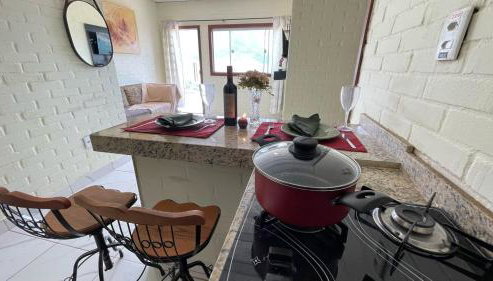 Flat com vista espetacular área central-cozinha completa-AR- 2 banheiros- casais - grupos ou familias ou empresas - Foto 2