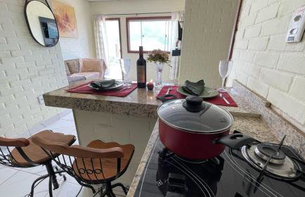 Flat com vista espetacular área central-cozinha completa-AR- 2 banheiros- casais - grupos ou familias ou empresas - Foto 2