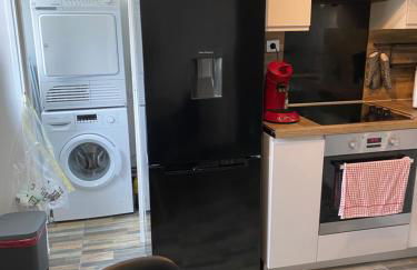 Superbe Chambre parentale avec salle de bains privée et WC privés, wifi, cuisine - Foto 7