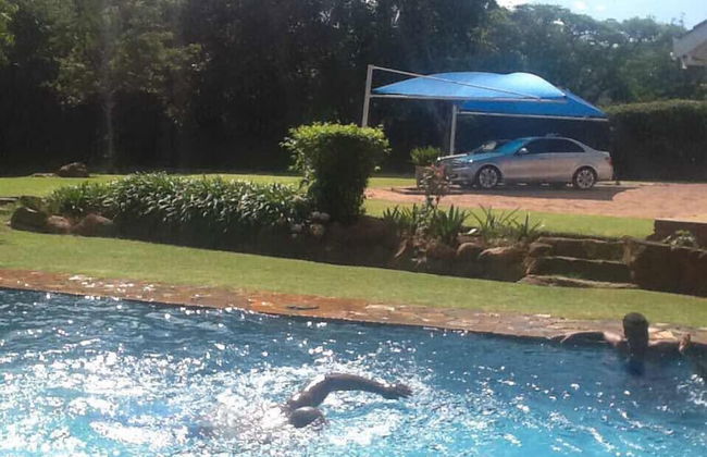 2 Bedroom Executive & Holiday Suburban Home - Foto 23