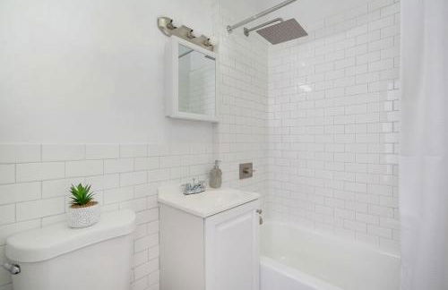 74-3C New Studio in Prime UWS - GYM In Building - Foto 19