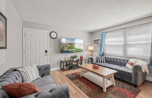 Tranquil 2BR Apt Mpls - 8075 Apt 2 - Foto 1