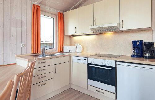 4 person holiday home in GROEMITZ - Photo 6