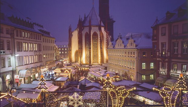 Romantic Christmas Moments in Rothenburg ob der Tauber & Würzburg - Photo 2