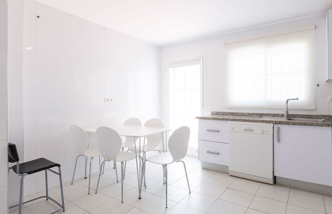 Artola in Marbella With 4 Bedrooms and 3 Bathrooms - Foto 12