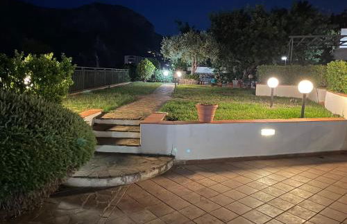 Pool & Panoramic Villa - 9 mins city center - Foto 51