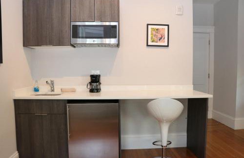 A Stylish Stay w/ a Queen Bed, Heated Floors.. #34 - Foto 8