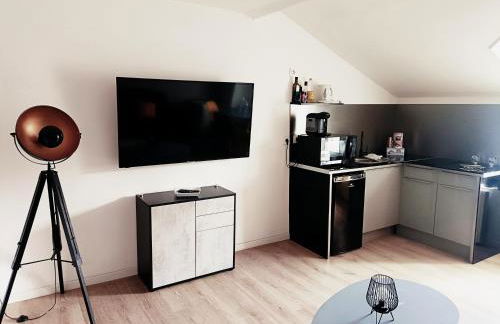 "Le Petit Paradis" au Centre Ville d'Oyonnax - Foto 54