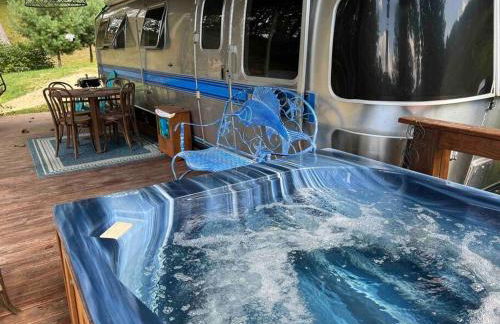 Airstream at a Petting Zoo w/ Hot Tub - Foto 1