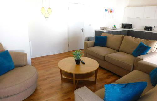 No 5 - Modern 2 bedroom Apartment in Lanark Town Centre - Foto 3