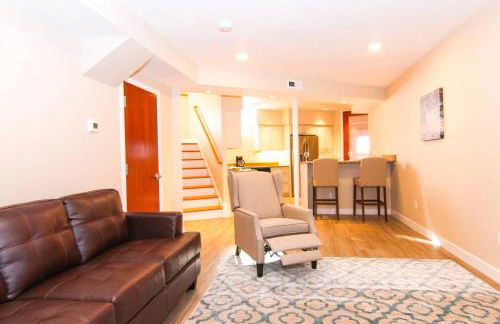 Luxury 3 Bedroom, 20 min to Boston, 15min Encore - Foto 1