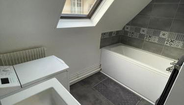 Le Tertre - Quartier cathédrale - Parking privé inclus - Foto 3