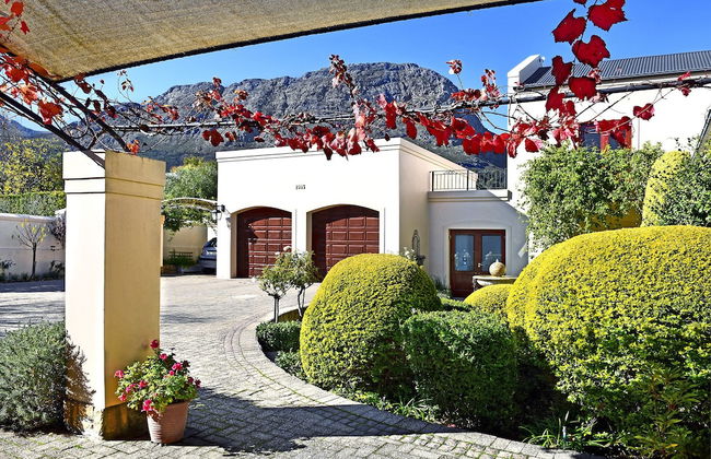 Petit Plaisir is a Romantic Self-catering Cottage on the Side of the Village no1 - Foto 24