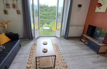 Agréable T2 Classé 3 étoiles, refait à neuf, dans quartier calme - Photo 1