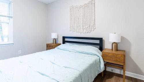 4BR Kid Friendly Fenced in Yard Playset - Foto 4