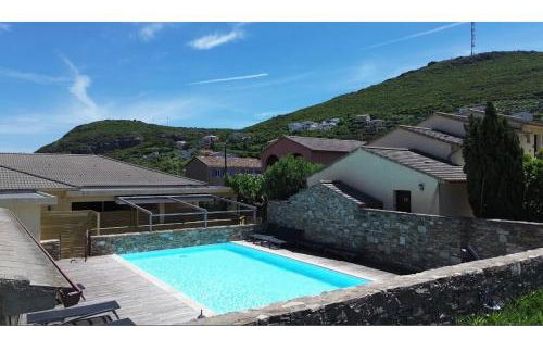 Soleil, Piscine, Parking et Bienvenue à Sisco - Foto 1