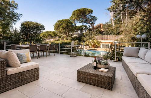 New! Stunning Villa with Pool & Sea Views - Photo 44