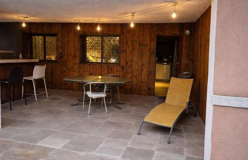 Le Clos Saint Jean, vue Cité, piscine et parking - Foto 38