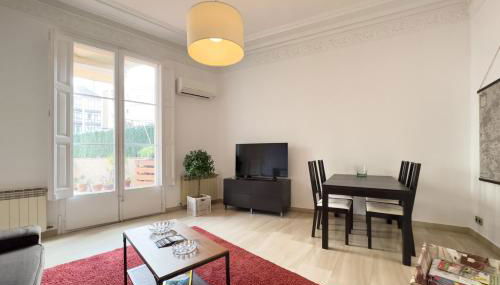 ApartEasy - Passeig de Gracia - Photo 3