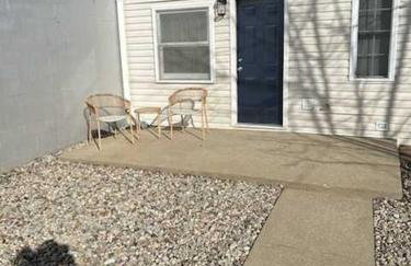 Stylish Retreat Walkable to Bars & Restaurants - Foto 28