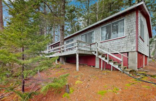 2BR Lakefront Cabin with Fireplace, Lake Views, Dock - Foto 26