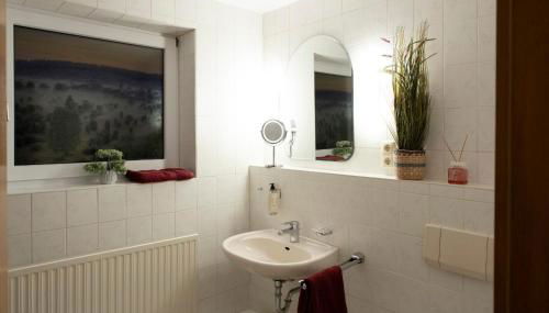 Schnuckenstube Souterrain im Grünen - Foto 5