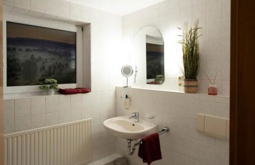 Schnuckenstube Souterrain im Grünen - Foto 5