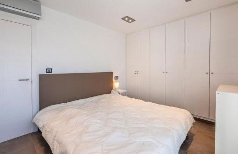 Awesome Home In Sant Pere Pescador - Foto 24