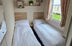 Great Yarmouth 10 Berth KP Holiday Home - NOW with Linen - Photo 8