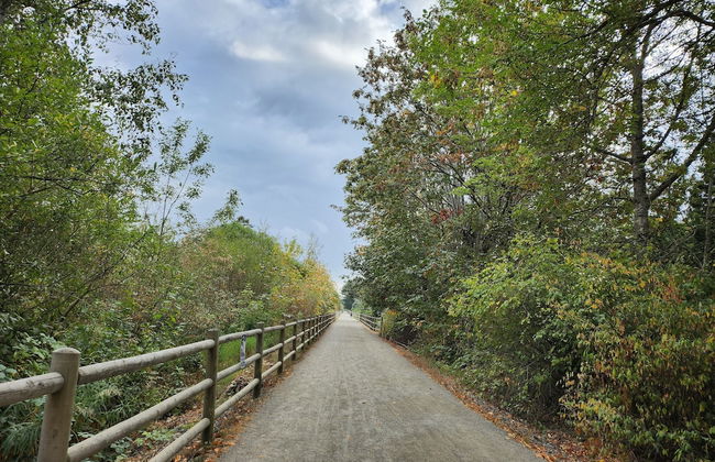 Lakeview Hotel - Photo 17