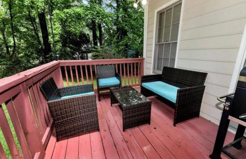 4BR Cozy Family Retreat Near Mall of GA, Near Lake Lanier - Sleeps 10 - Foto 60