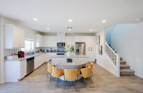 Up to 25% OFF / New Built for Ideal Extended Stay - Photo 22