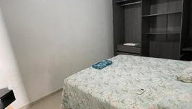 Casa Grande com 2 quartos e 3 camas com AR CONDICIONADO nos dois quartos - Foto 4