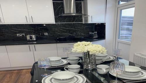 Luxury New Home - Photo 5