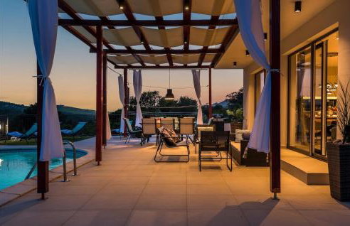 Villa Lucatoni - Photo 21